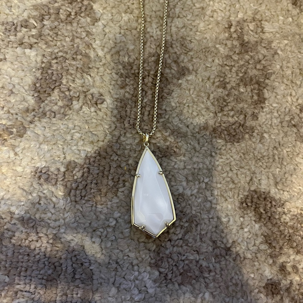 Kendra Scott Necklace and Earring set